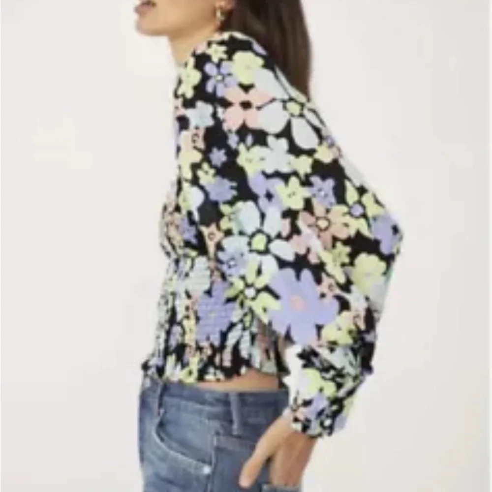 Free People floral puff sleeve smocked long sleeve crop top